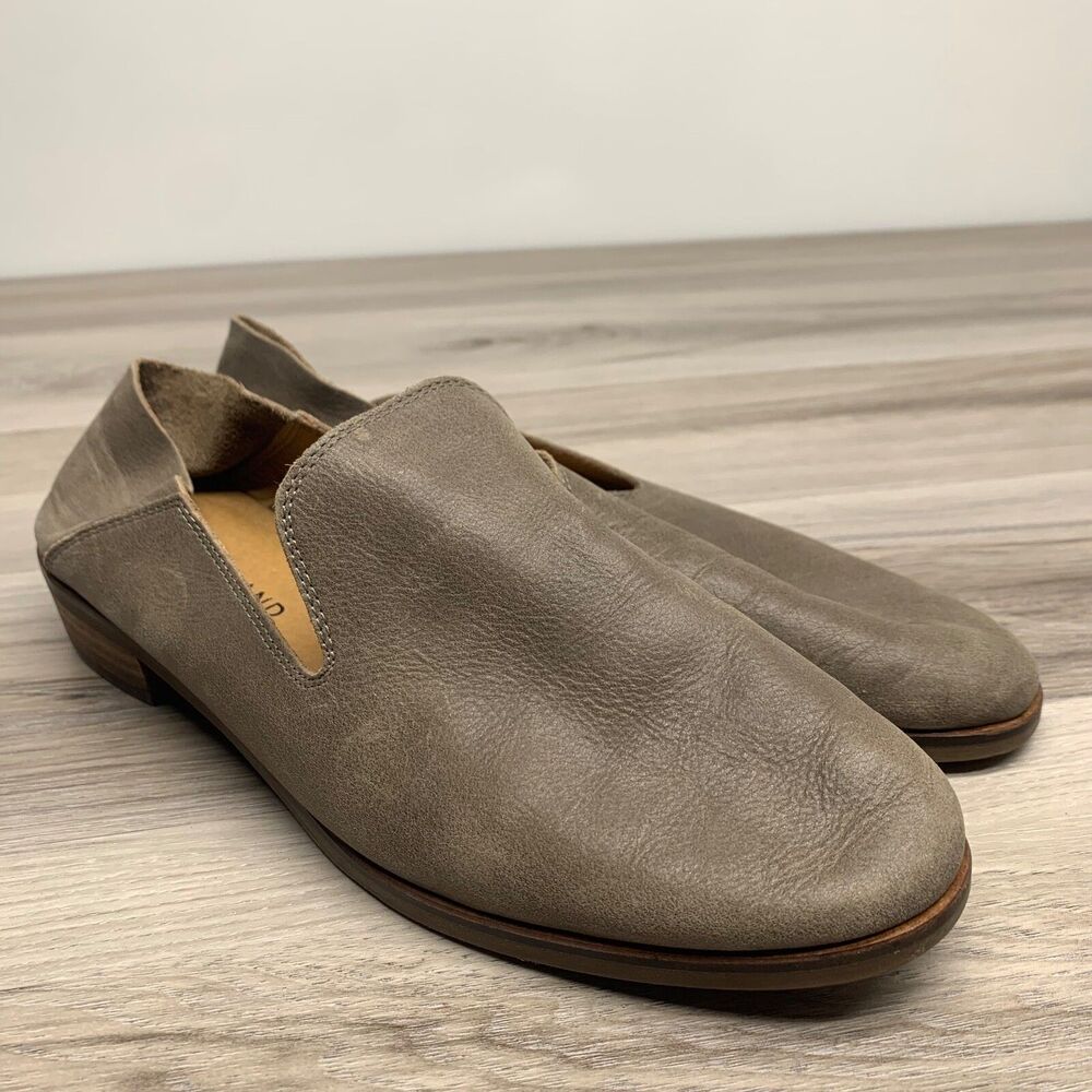 Lucky Brand Cahill Loafers Crashback Flats Size 7.5M Taupe Leather Slip-On Shoes